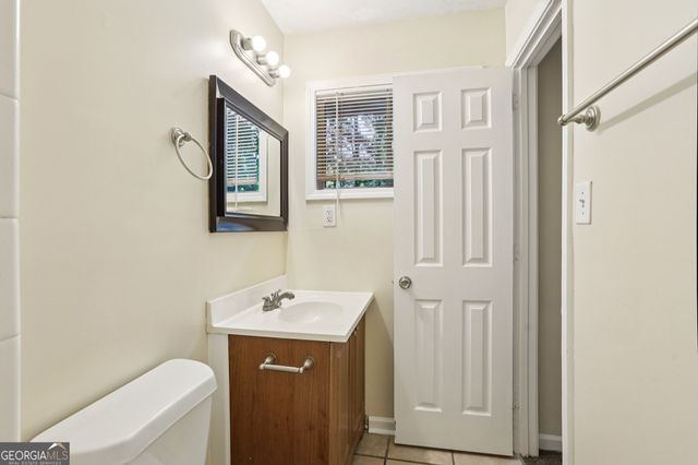 5802 Simone Drive, Stone Mountain, GA 30087