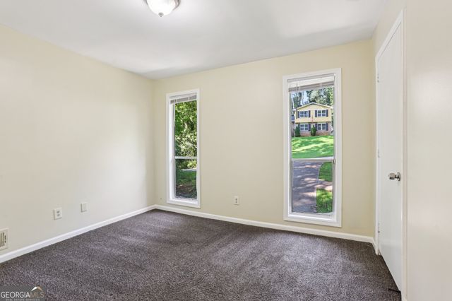 5802 Simone Drive, Stone Mountain, GA 30087