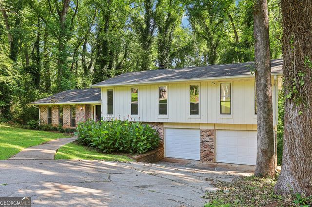 5802 Simone Drive, Stone Mountain, GA 30087