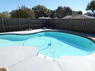 1922 Rambling Ridge Lane, Carrollton, TX 75007