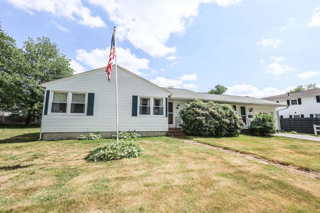 68 Robinson Road, Nashua, NH 03060