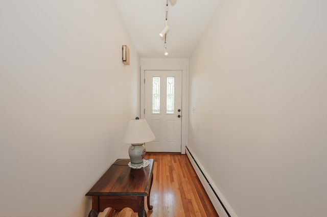 68 Robinson Road, Nashua, NH 03060