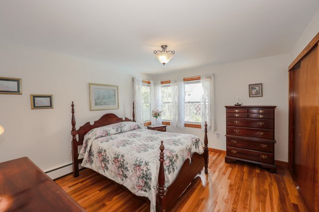 68 Robinson Road, Nashua, NH 03060
