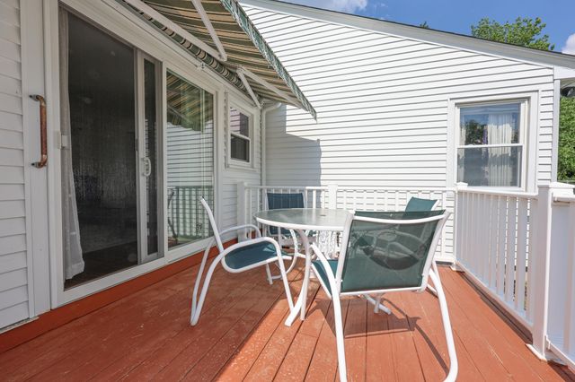68 Robinson Road, Nashua, NH 03060