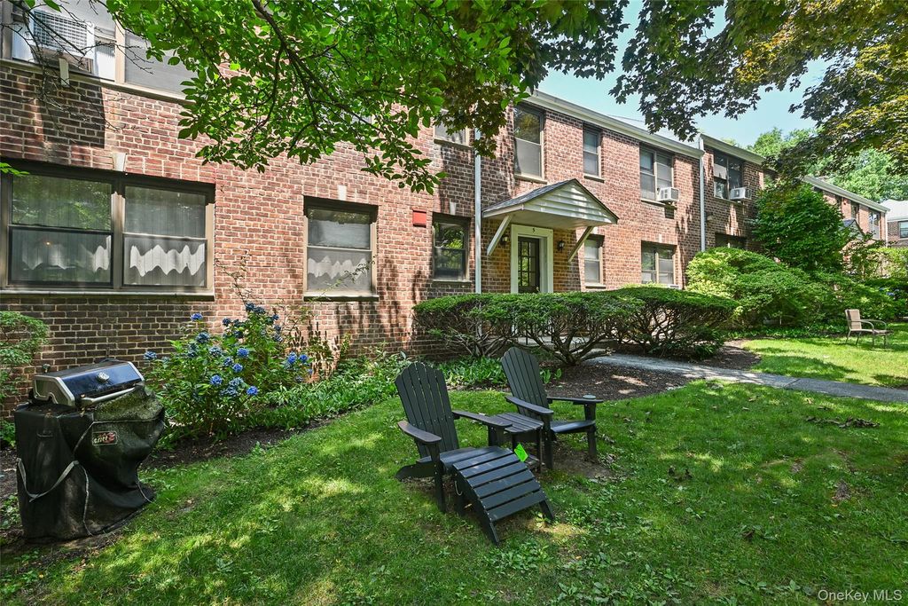 5 Rockledge Road 1A, Hartsdale, NY 10530 — photo 2