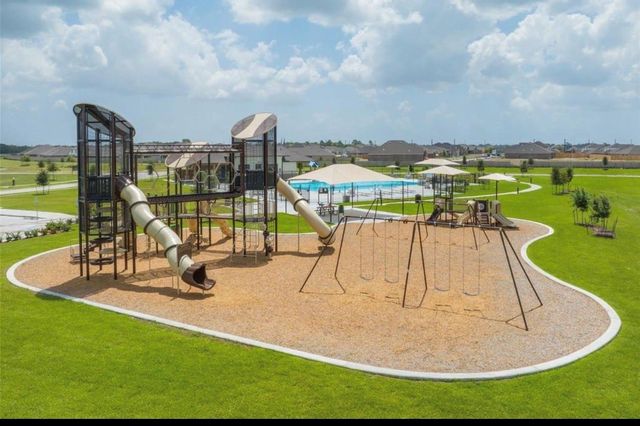9511 Dazzling Tentacle Dr, Baytown, TX 77521