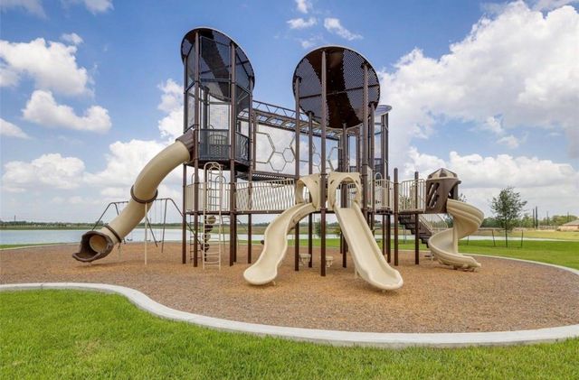 9511 Dazzling Tentacle Dr, Baytown, TX 77521