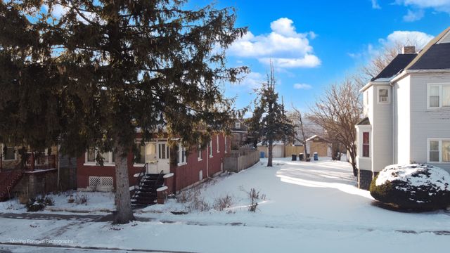 9318 S Cregier Avenue, Chicago, IL 60617