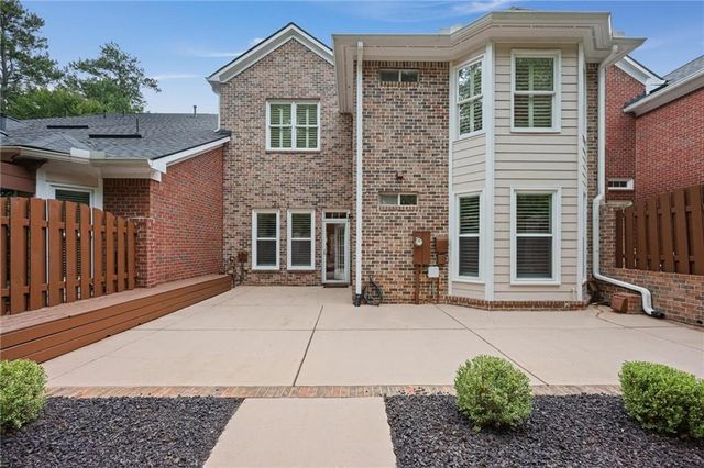 3004 Village Green Circle, Roswell, GA 30075