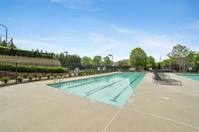 3004 Village Green Circle, Roswell, GA 30075