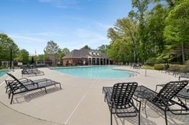 3004 Village Green Circle, Roswell, GA 30075