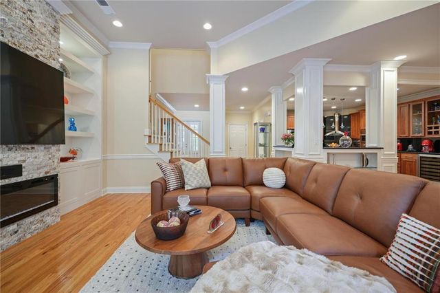 3004 Village Green Circle, Roswell, GA 30075
