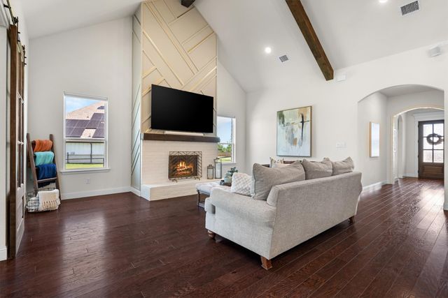 1509 Horseshoe Court, Justin, TX 76247