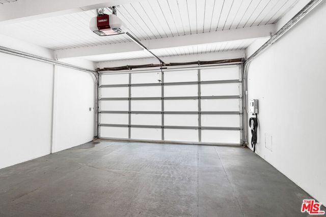 2226 Ronda Vista Drive, Los Angeles, CA 90027