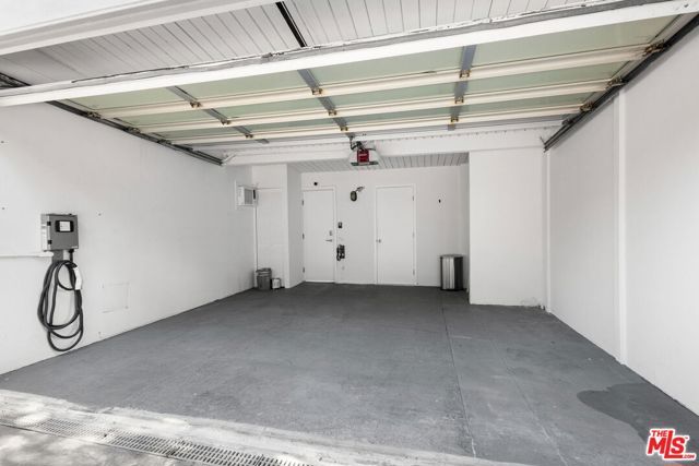 2226 Ronda Vista Drive, Los Angeles, CA 90027