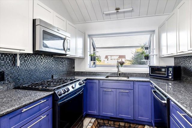 380 Lakewood Drive, Swanton, VT 05488