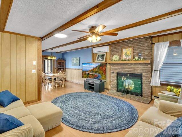 177 Laurel Lane, Otto, NC 28763
