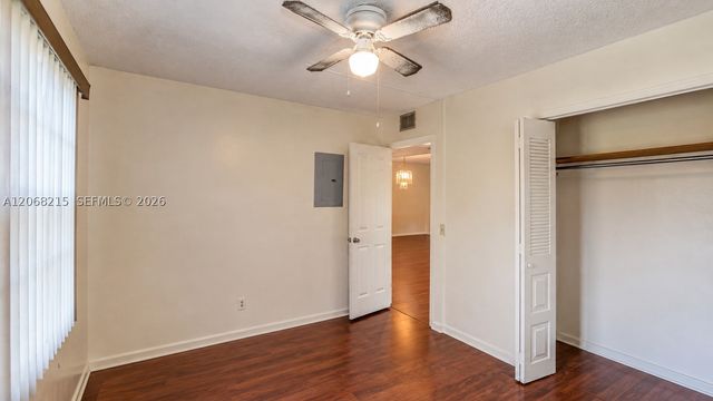 700 SW 128th Ave 209C, Pembroke Pines, FL 33027