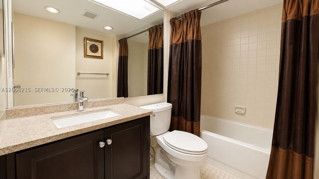 700 SW 128th Ave 209C, Pembroke Pines, FL 33027