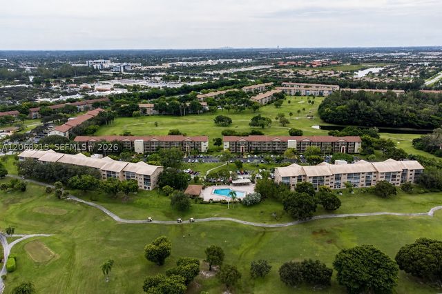 700 SW 128th Ave 209C, Pembroke Pines, FL 33027