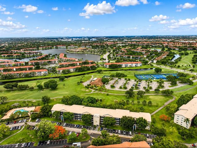 700 SW 128th Ave 209C, Pembroke Pines, FL 33027