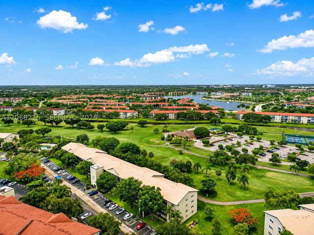 700 SW 128th Ave 209C, Pembroke Pines, FL 33027