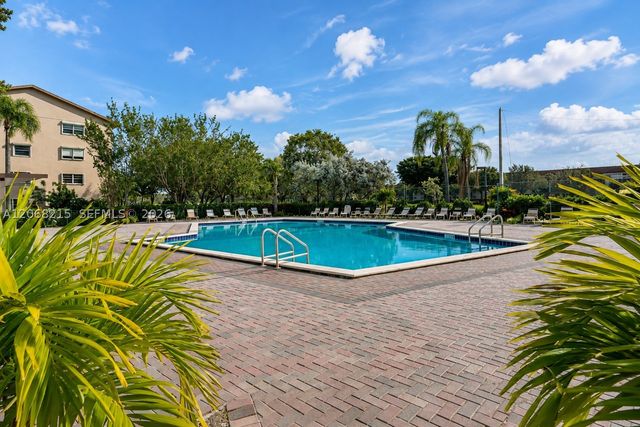 700 SW 128th Ave 209C, Pembroke Pines, FL 33027
