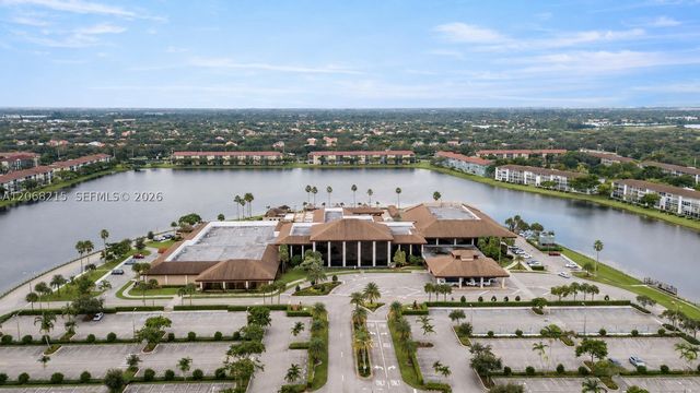 700 SW 128th Ave 209C, Pembroke Pines, FL 33027