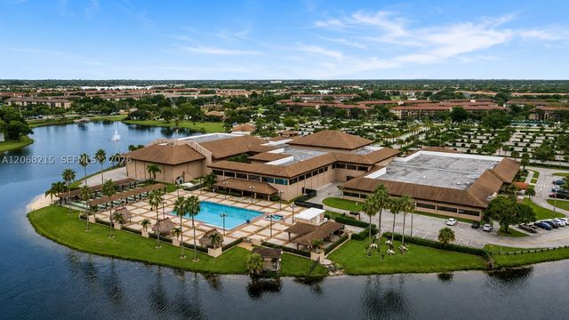 700 SW 128th Ave 209C, Pembroke Pines, FL 33027