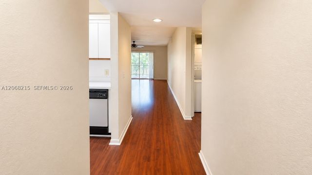 700 SW 128th Ave 209C, Pembroke Pines, FL 33027