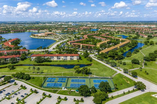 700 SW 128th Ave 209C, Pembroke Pines, FL 33027