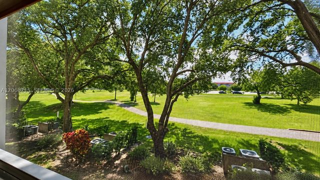 700 SW 128th Ave 209C, Pembroke Pines, FL 33027