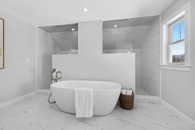 1 Osprey Ct, Rowley, MA 01969