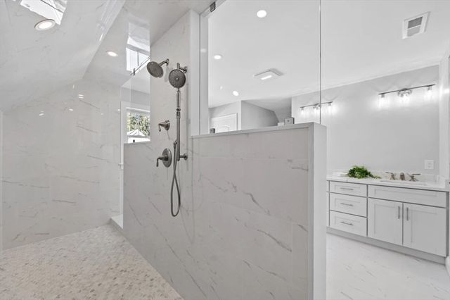 1 Osprey Ct, Rowley, MA 01969