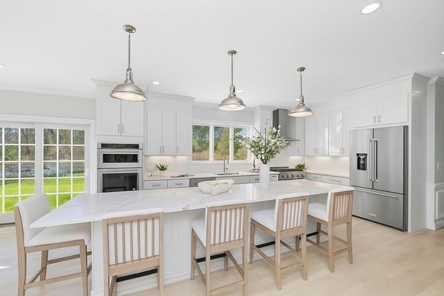 1 Osprey Ct, Rowley, MA 01969