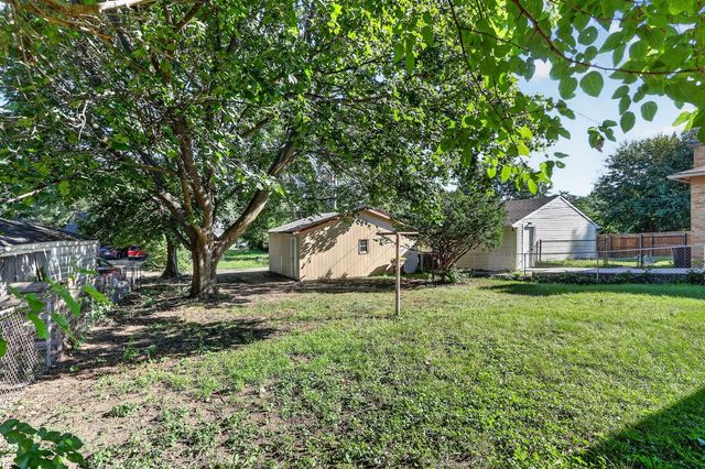 2917 Lawndale Avenue, Rockford, IL 61101