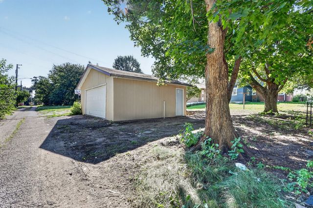 2917 Lawndale Avenue, Rockford, IL 61101