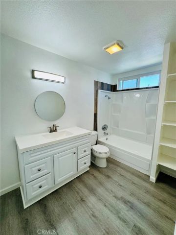 1404 California Street 4, Huntington Beach, CA 92648