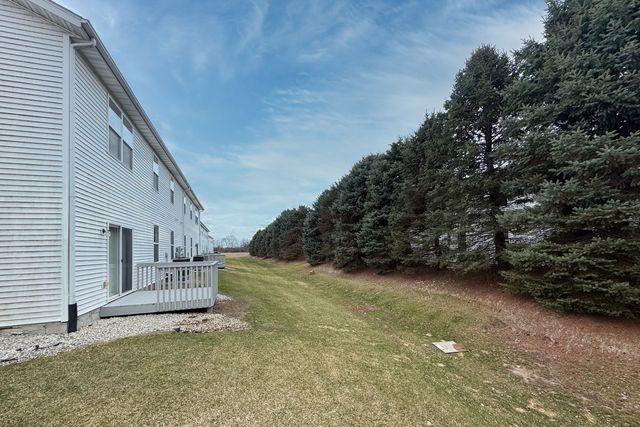 10178 Monarch Road D, Roscoe, IL 61073