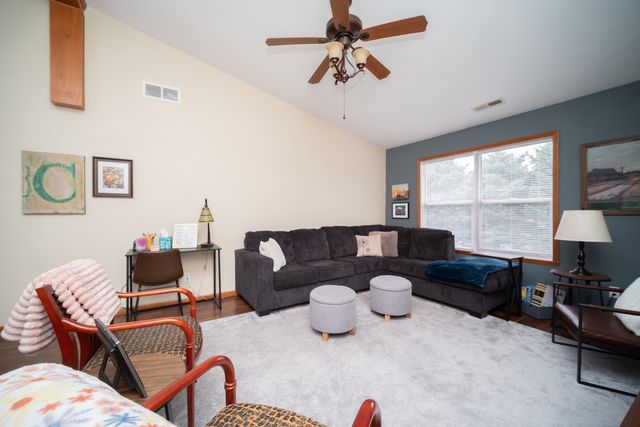 10178 Monarch Road D, Roscoe, IL 61073