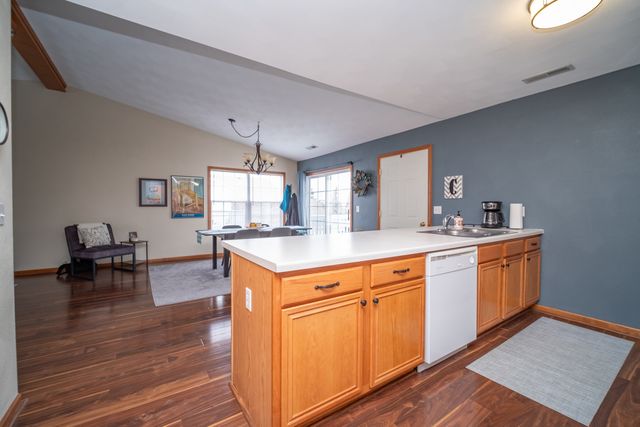 10178 Monarch Road D, Roscoe, IL 61073