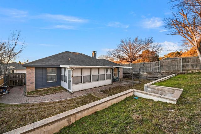 6704 Cedar Shadow Drive, Dallas, TX 75236