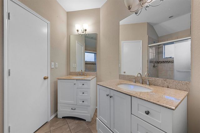 6704 Cedar Shadow Drive, Dallas, TX 75236