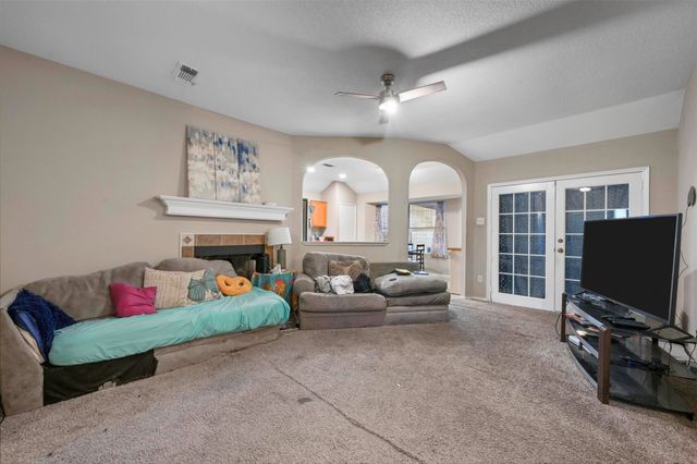 6704 Cedar Shadow Drive, Dallas, TX 75236