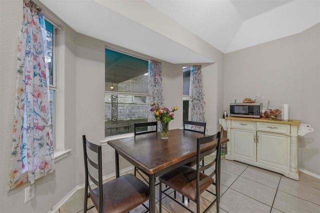 6704 Cedar Shadow Drive, Dallas, TX 75236