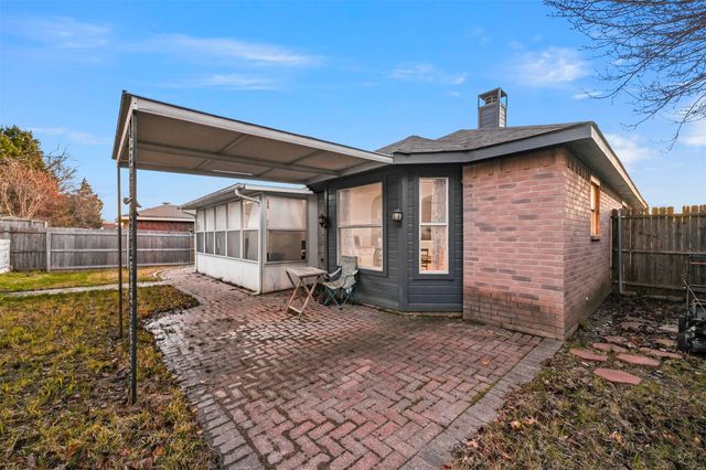 6704 Cedar Shadow Drive, Dallas, TX 75236