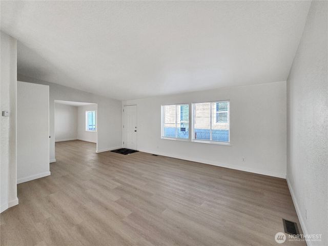 165 Nix Lane, Centralia, WA 98531