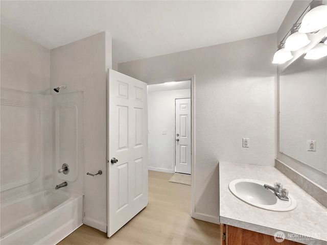 165 Nix Lane, Centralia, WA 98531