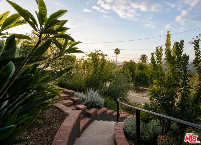 232 La Follette Drive, Los Angeles, CA 90042