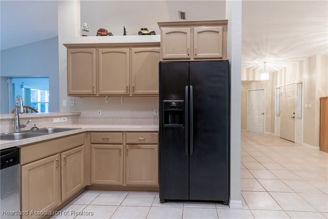 3 Meadowlake Circle S, Lake Placid, FL 33852